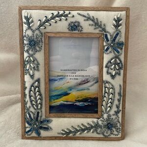 NWT Lovely Shaila Anant Handcrafted in India desk frames, 4”X 6” opening